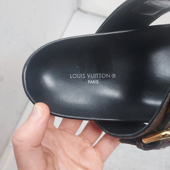 Louis Vuitton Brown Buckle Bom Dia Monogram Flat Slide Sandal - Picture 4 of 13